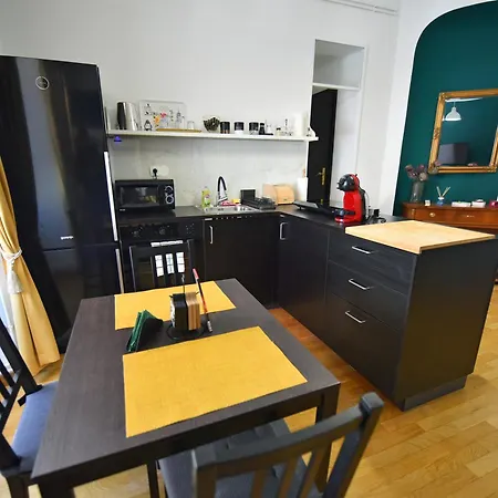 Maya Apartment